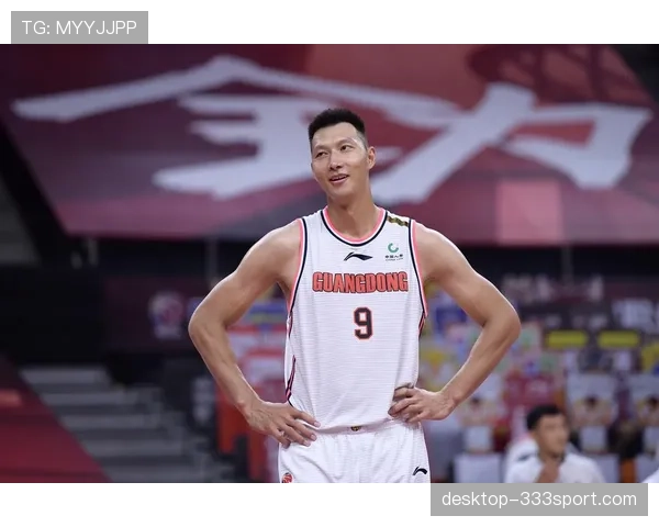 易建联退役后这身材管理也太狠了，健身房打卡比上班还准时？